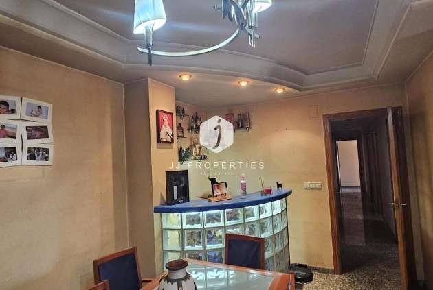 Tweedehands - Penthouse -
Torrevieja - CENTRE