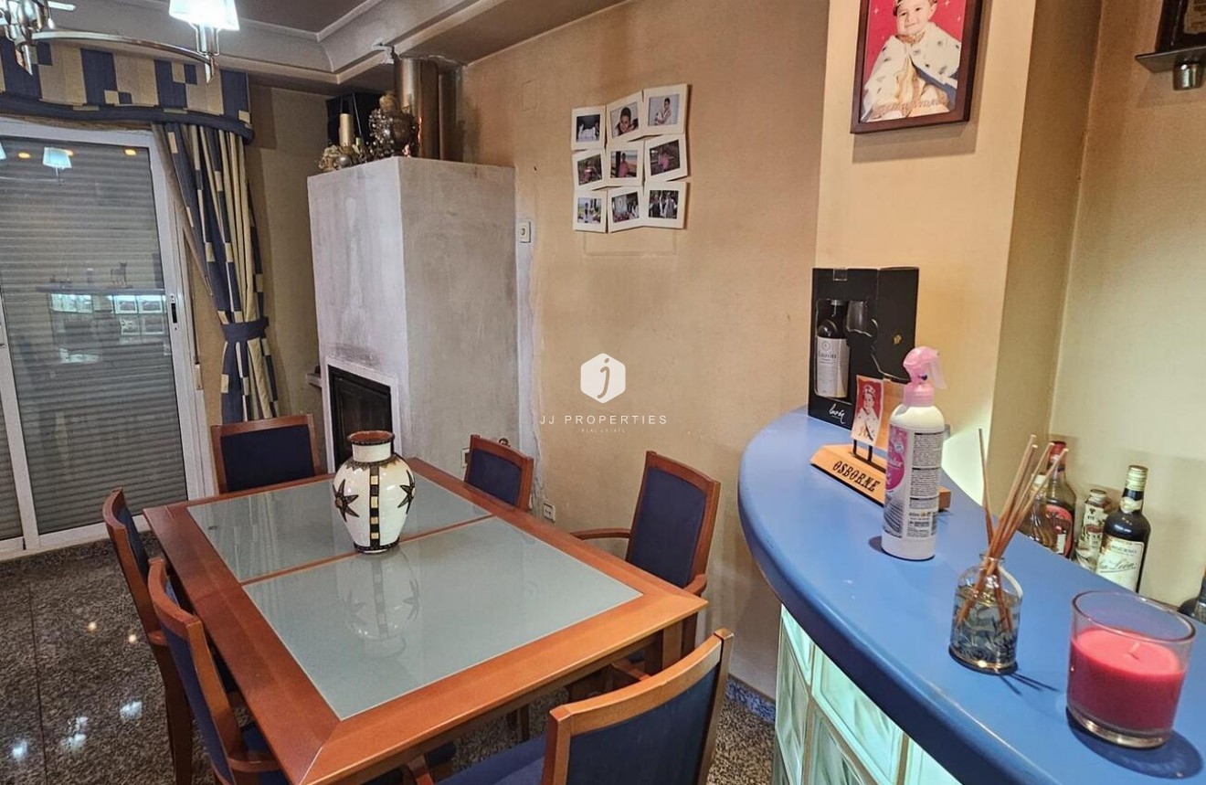 Tweedehands - Penthouse -
Torrevieja - CENTRE