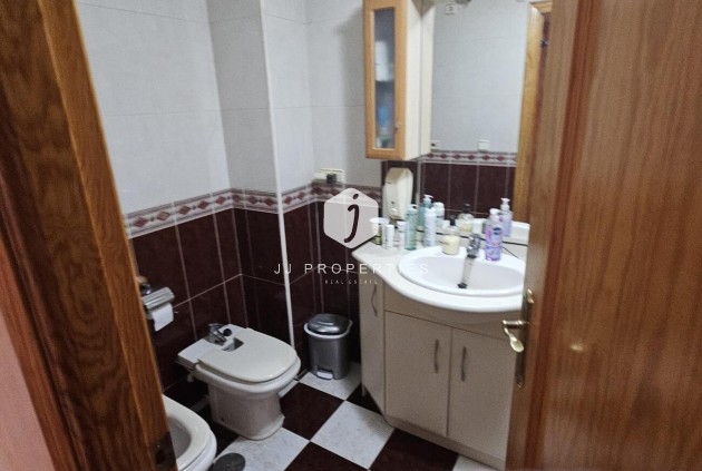 Tweedehands - Penthouse -
Torrevieja - CENTRE