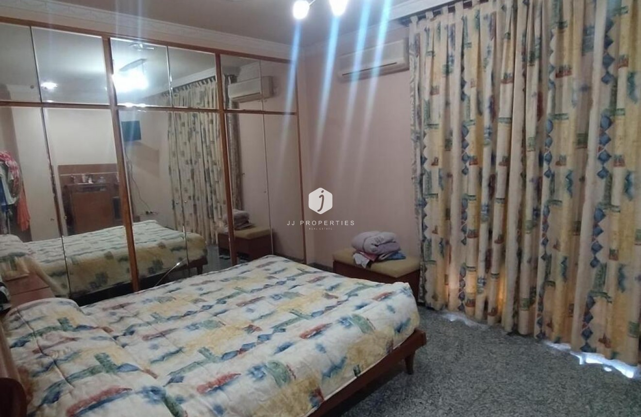 Tweedehands - Penthouse -
Torrevieja - CENTRE