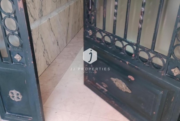 Tweedehands - Penthouse -
Torrevieja - CENTRE