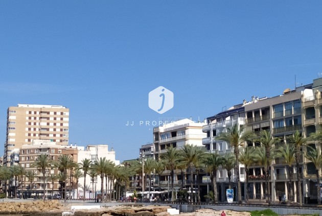 Tweedehands - Penthouse -
Torrevieja - CENTRE