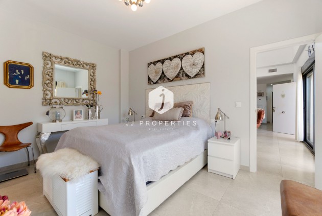 Tweedehands - Villa -
Daya Nueva - Costa Blanca