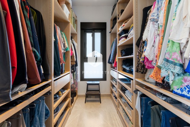 Tweedehands - Villa -
Daya Nueva - Costa Blanca