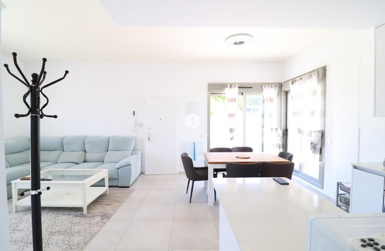 Tweedehands - Villa -
San Miguel de Salinas - Inland