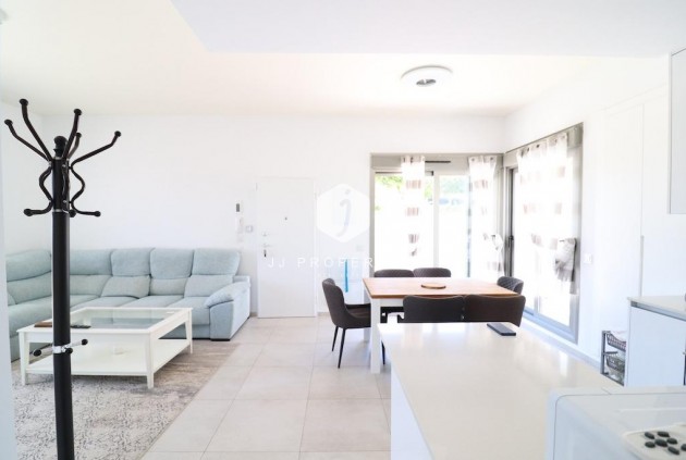 Tweedehands - Villa -
San Miguel de Salinas - Inland