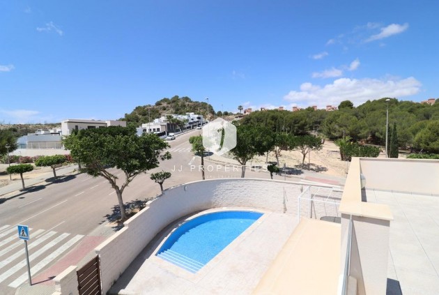 Tweedehands - Villa -
San Miguel de Salinas - Inland