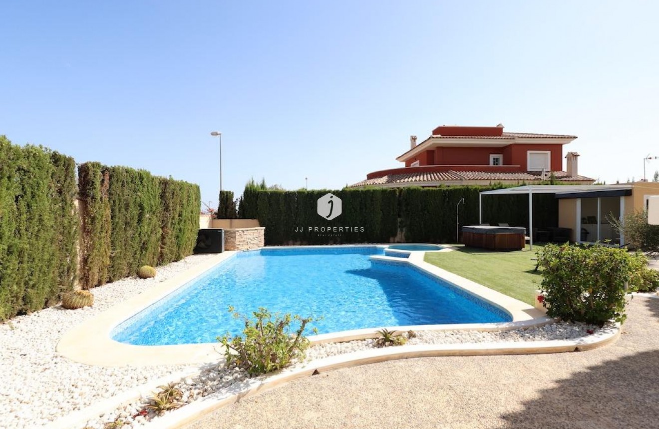 Tweedehands - Villa -
Ciudad Quesada - Costa Blanca
