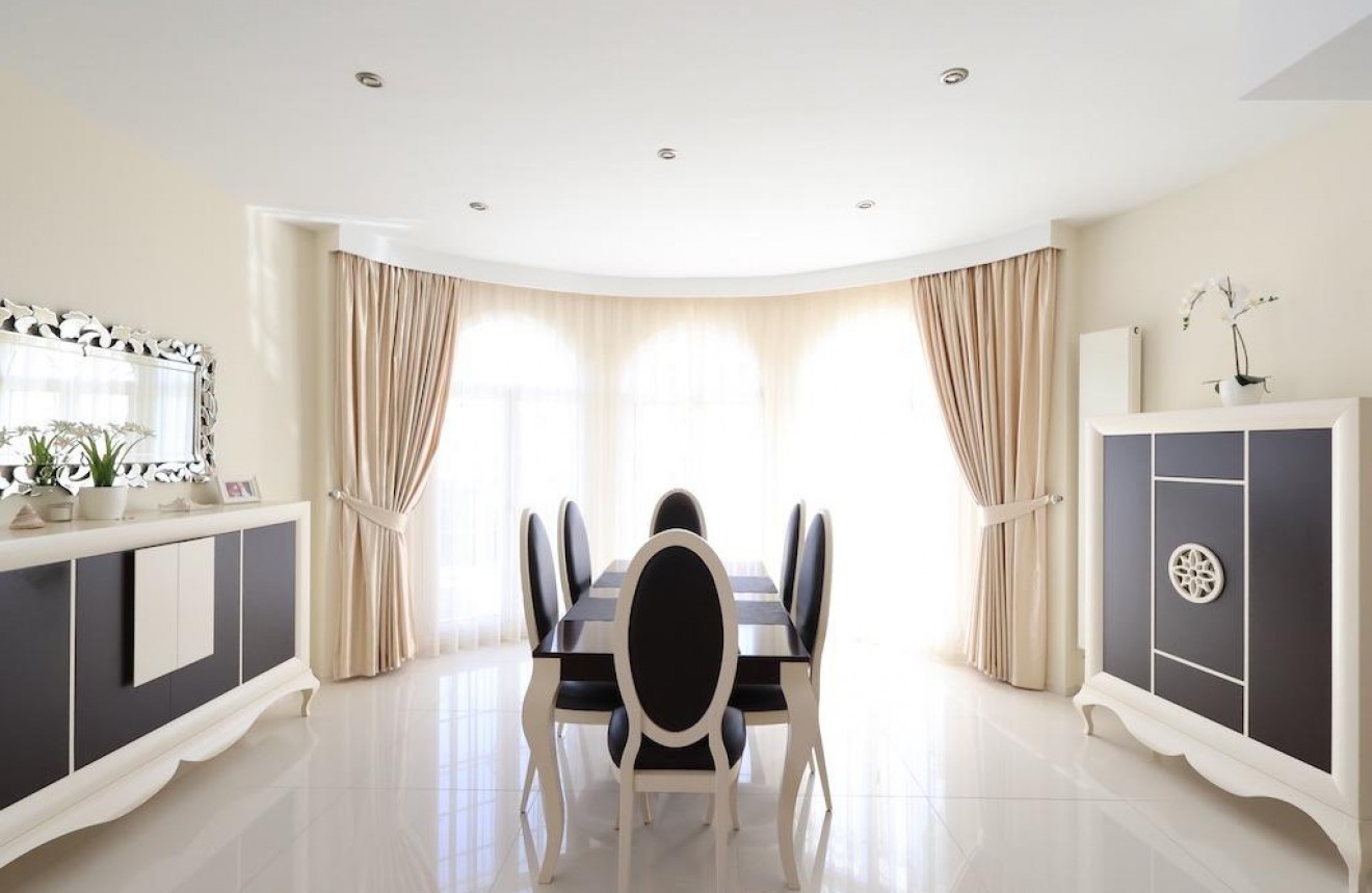 Tweedehands - Villa -
Ciudad Quesada - Costa Blanca