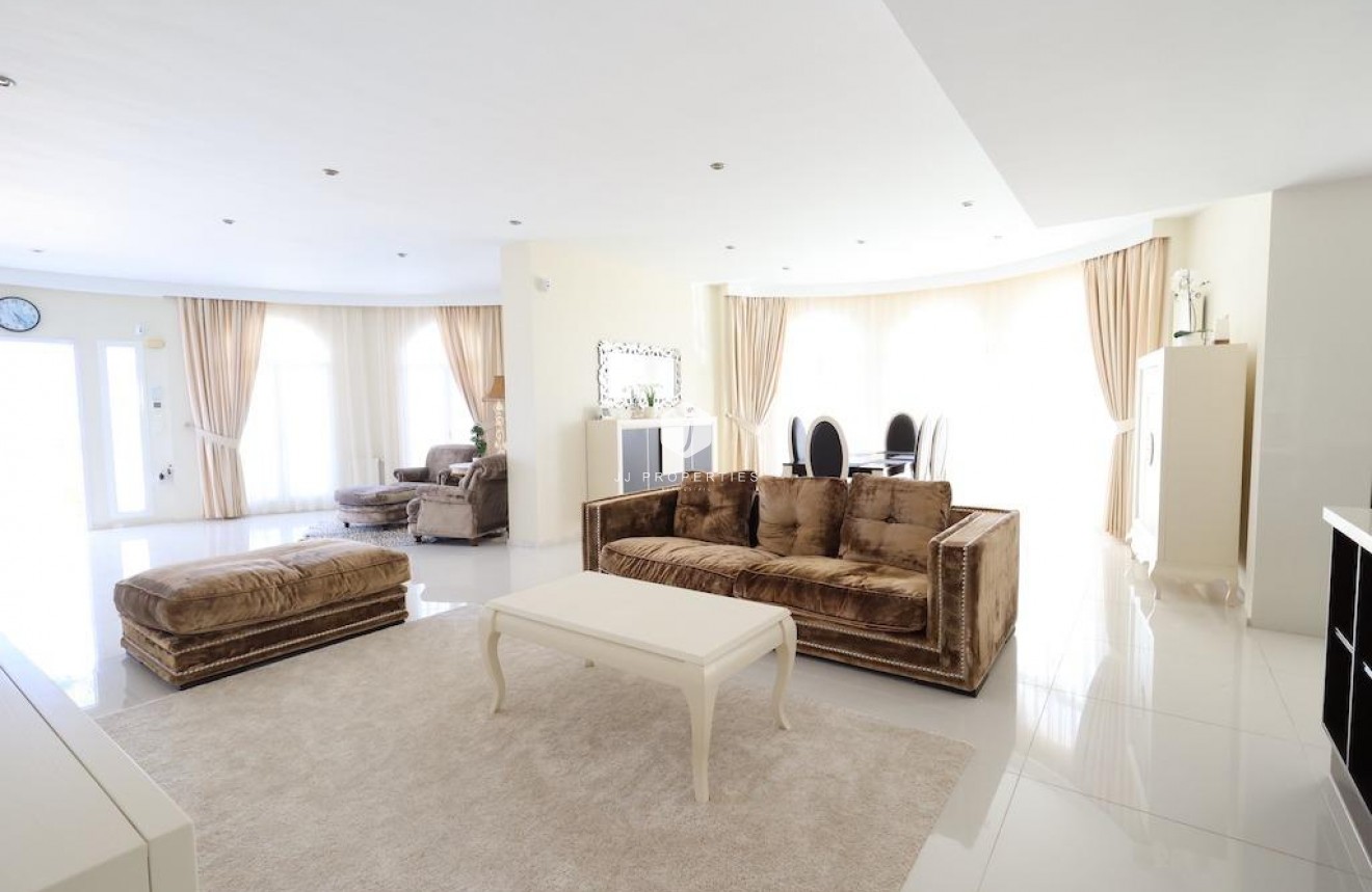 Tweedehands - Villa -
Ciudad Quesada - Costa Blanca