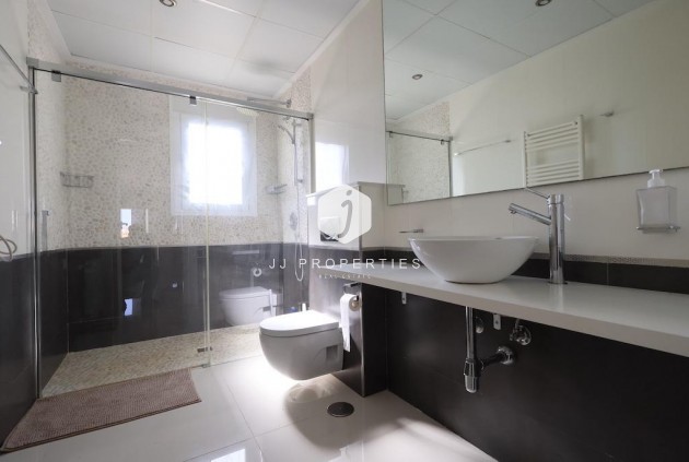 Tweedehands - Villa -
Ciudad Quesada - Costa Blanca