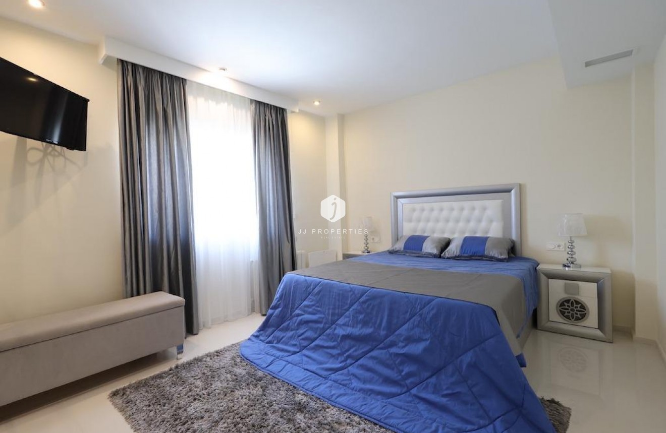 Tweedehands - Villa -
Ciudad Quesada - Costa Blanca