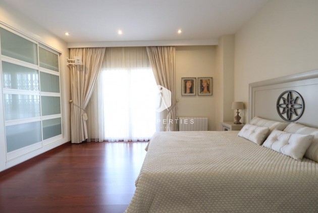 Tweedehands - Villa -
Ciudad Quesada - Costa Blanca