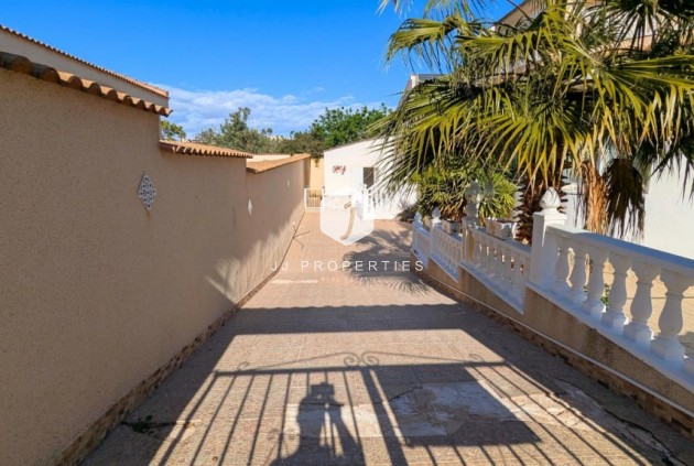 Segunda mano - Villa -
Ciudad Quesada - Costa Blanca
