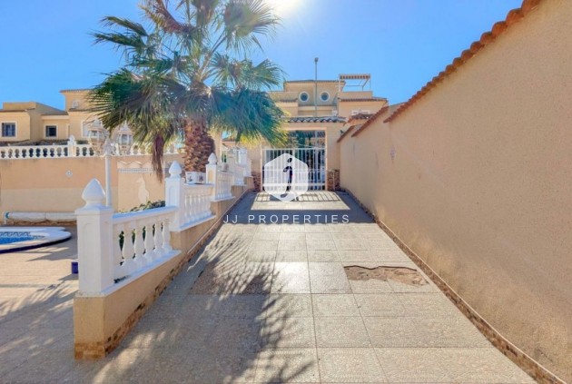 Segunda mano - Villa -
Ciudad Quesada - Costa Blanca