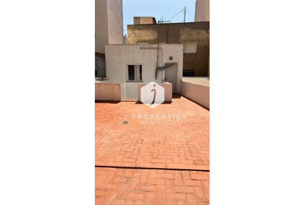 Tweedehands - Chalet -
Torrevieja - Estacion de autobuses