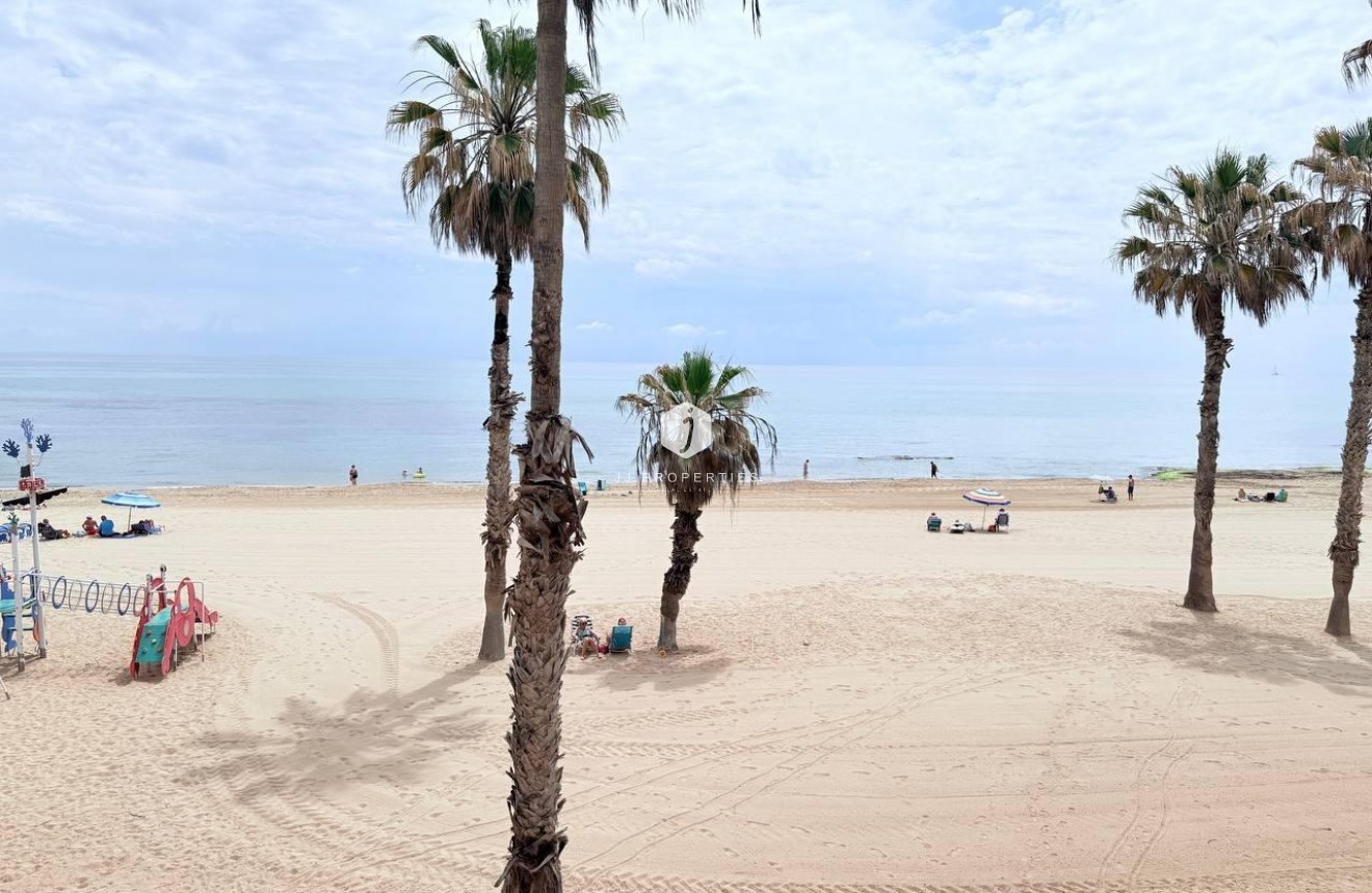 Tweedehands - Appartement / flat -
Torrevieja - La Mata