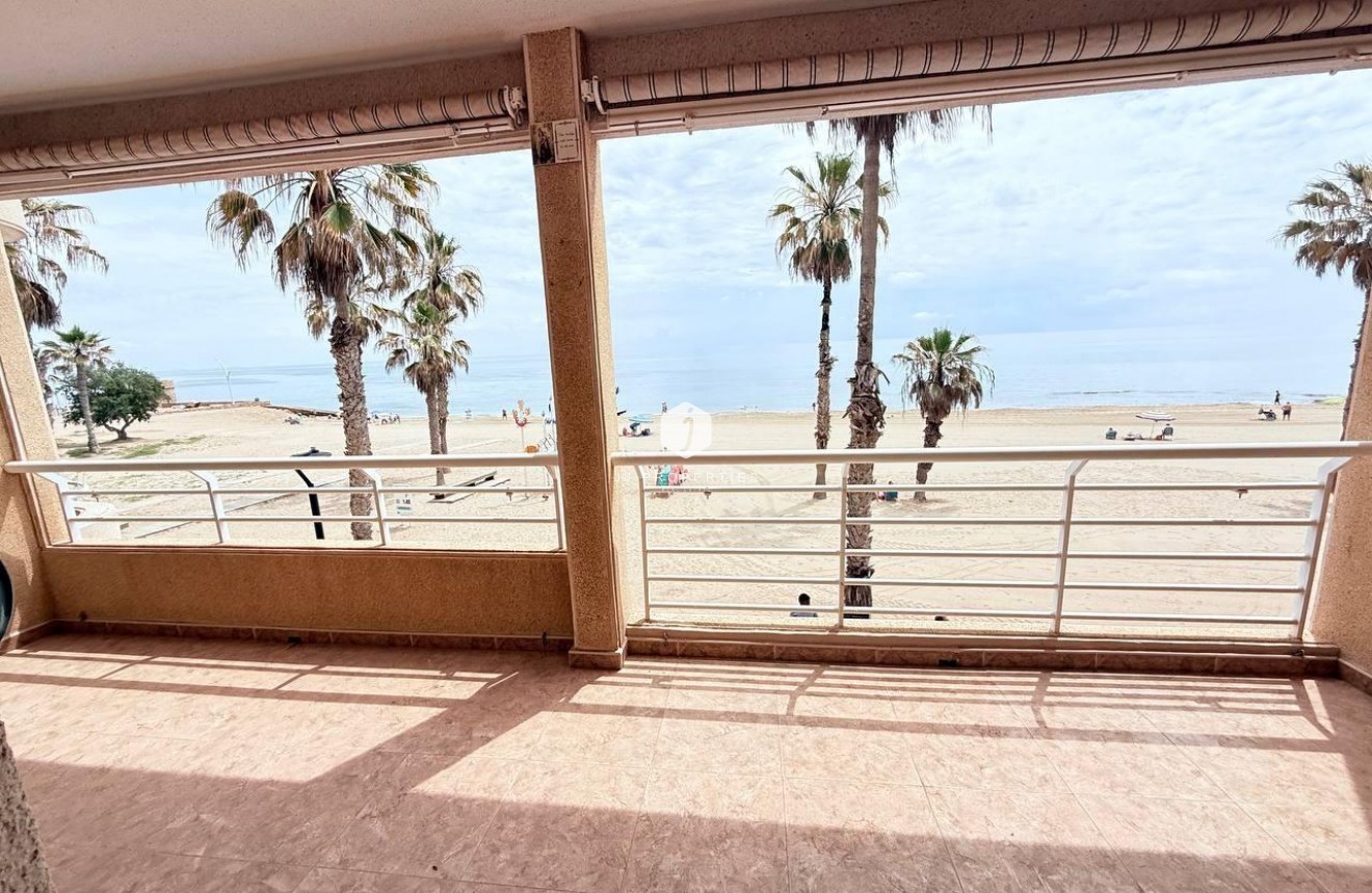 Tweedehands - Appartement / flat -
Torrevieja - La Mata