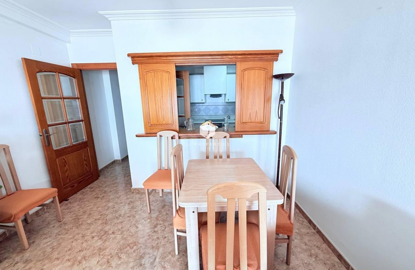 Tweedehands - Appartement / flat -
Torrevieja - La Mata