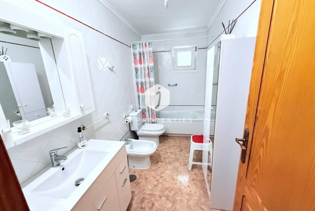 Tweedehands - Appartement / flat -
Torrevieja - La Mata