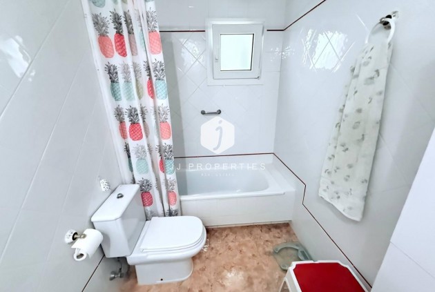 Tweedehands - Appartement / flat -
Torrevieja - La Mata