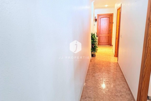 Tweedehands - Appartement / flat -
Torrevieja - La Mata