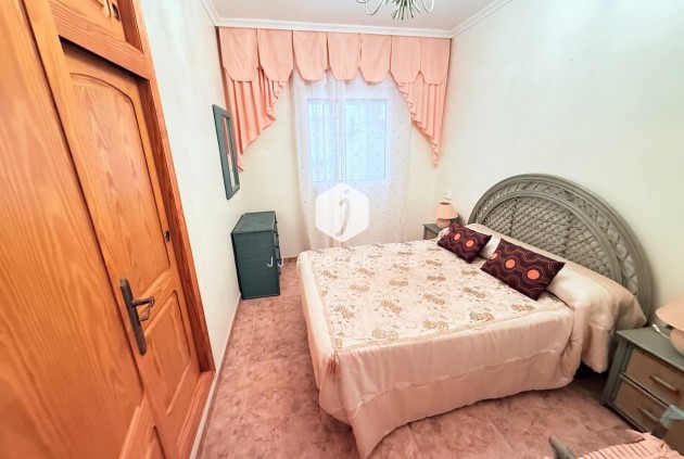 Tweedehands - Appartement / flat -
Torrevieja - La Mata