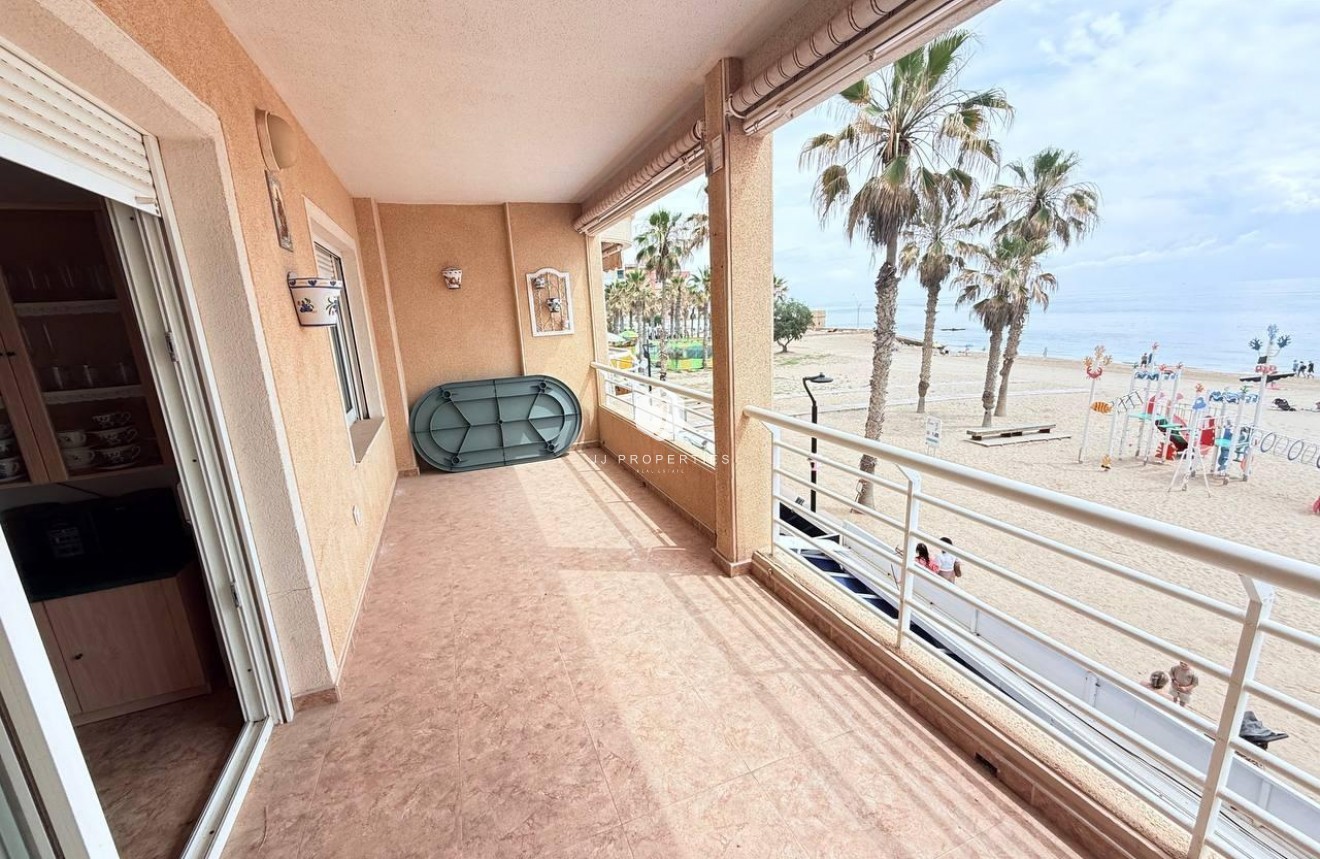 Tweedehands - Appartement / flat -
Torrevieja - La Mata