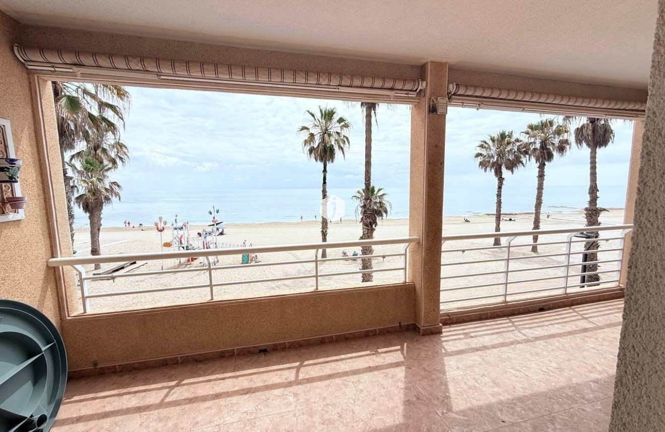 Tweedehands - Appartement / flat -
Torrevieja - La Mata