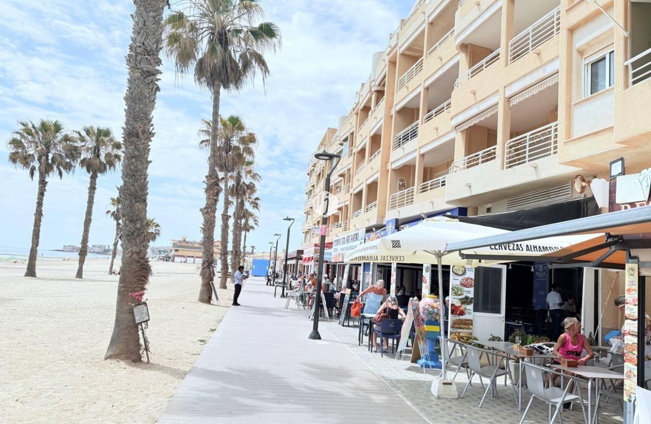 Tweedehands - Appartement / flat -
Torrevieja - La Mata