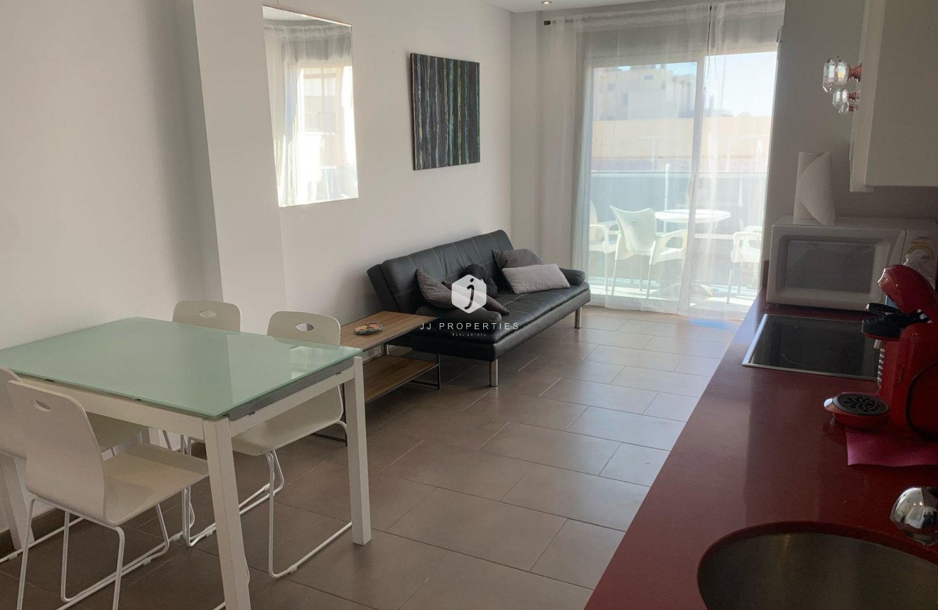 Tweedehands - Appartement / flat -
Guardamar del Segura - Pueblo