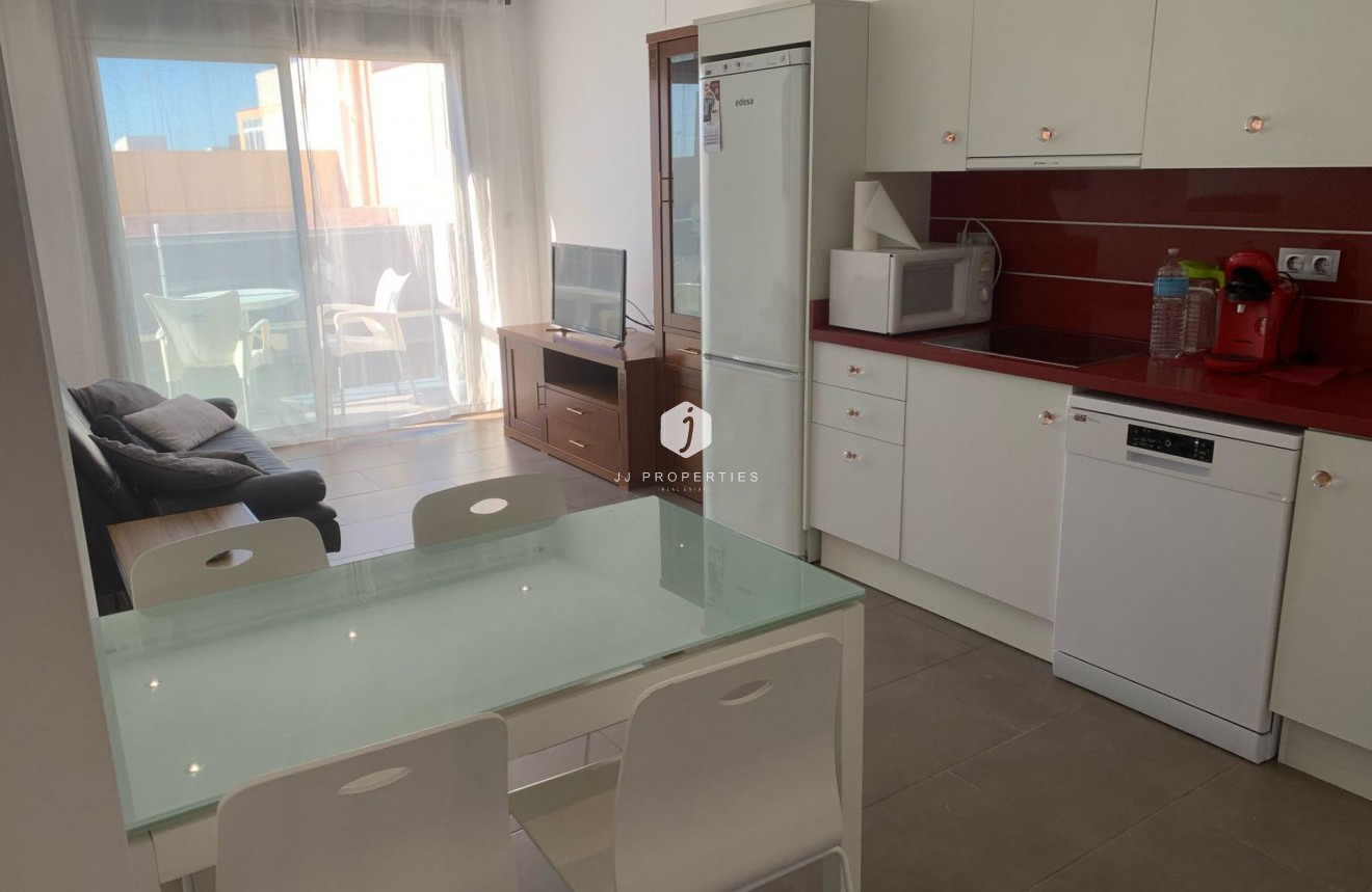 Tweedehands - Appartement / flat -
Guardamar del Segura - Pueblo