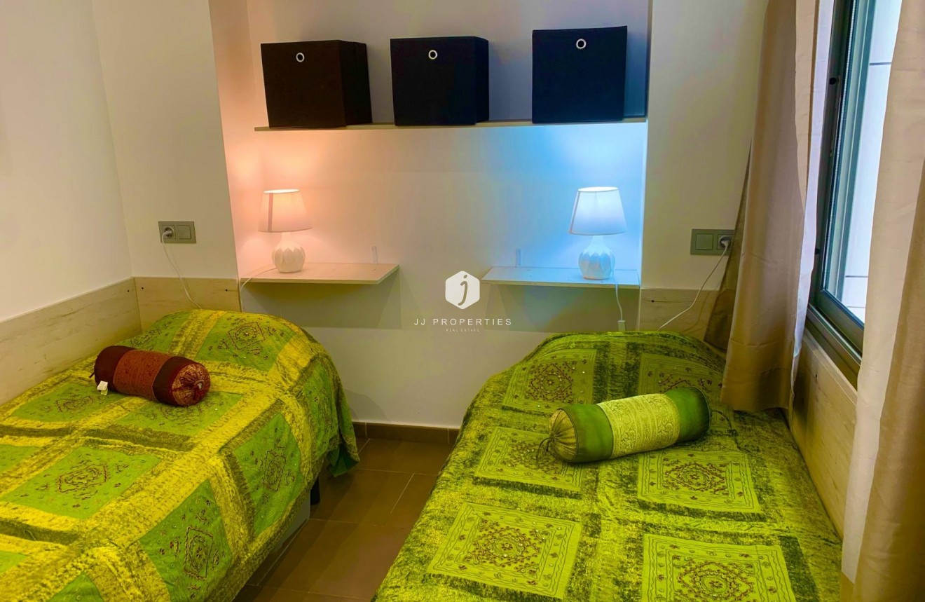 Tweedehands - Appartement / flat -
Guardamar del Segura - Pueblo