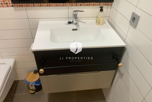 Tweedehands - Appartement / flat -
Guardamar del Segura - Pueblo