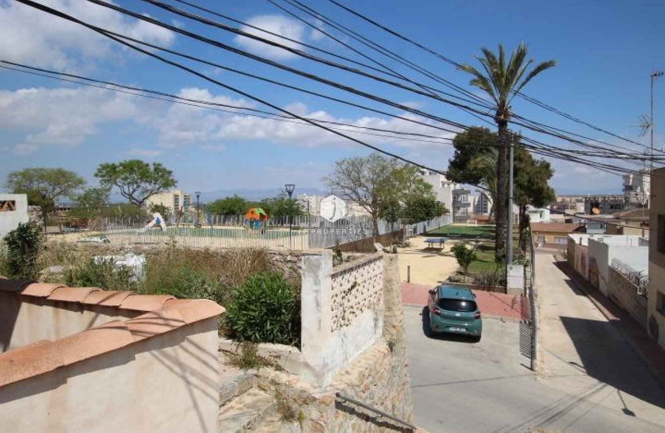 Tweedehands - Chalet -
Guardamar del Segura - Centro