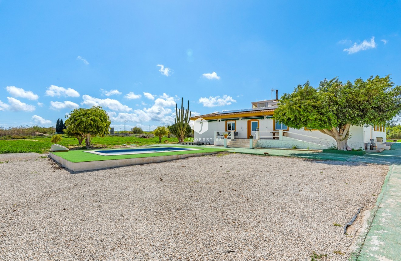 Tweedehands - Villa -
Los Montesinos - Costa Blanca