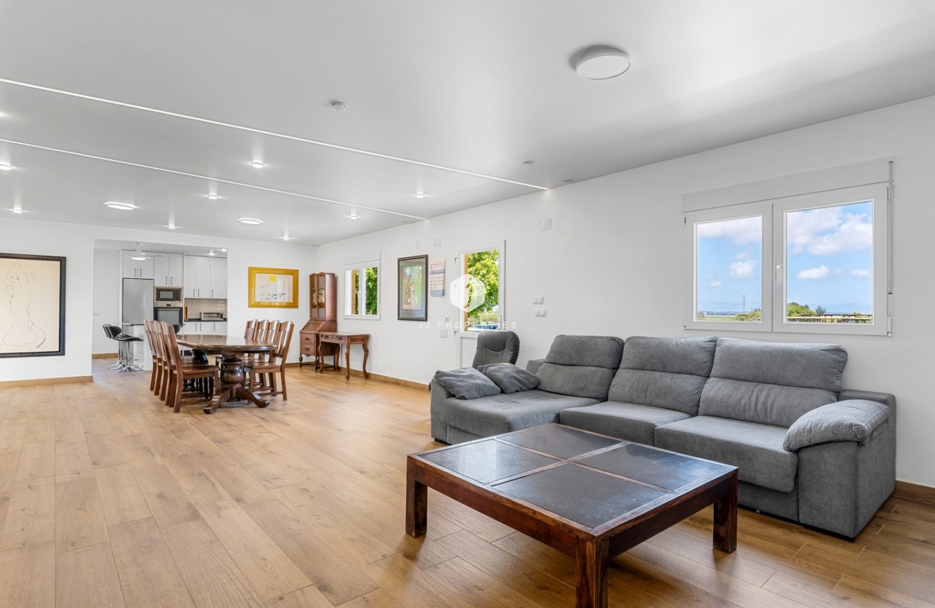 Tweedehands - Villa -
Los Montesinos - Costa Blanca