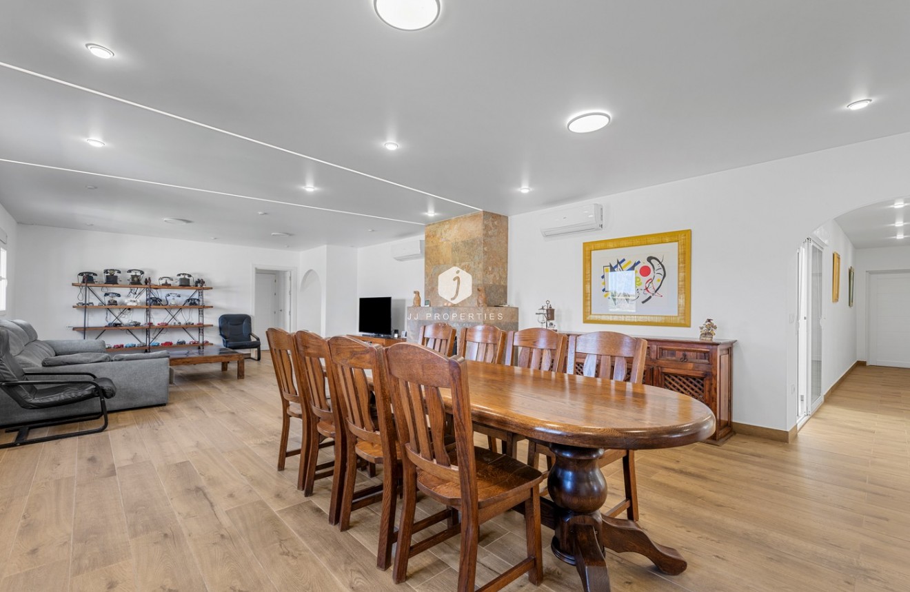 Tweedehands - Villa -
Los Montesinos - Costa Blanca