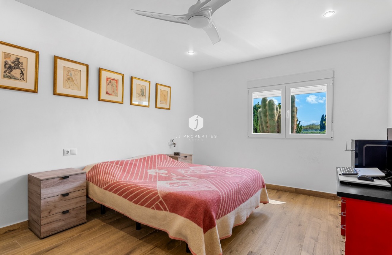 Tweedehands - Villa -
Los Montesinos - Costa Blanca