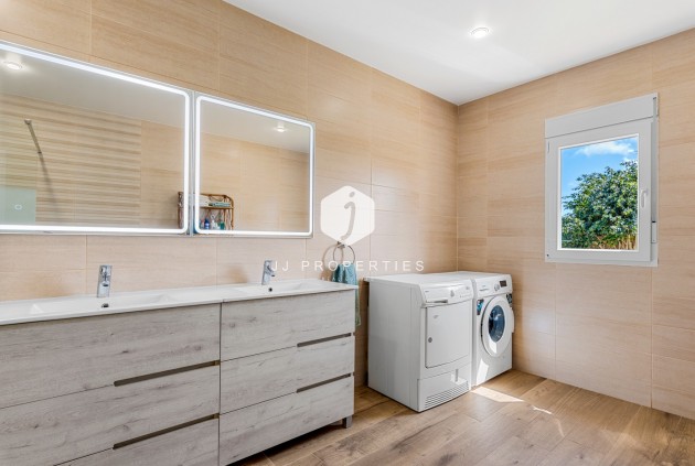 Tweedehands - Villa -
Los Montesinos - Costa Blanca