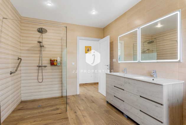 Tweedehands - Villa -
Los Montesinos - Costa Blanca