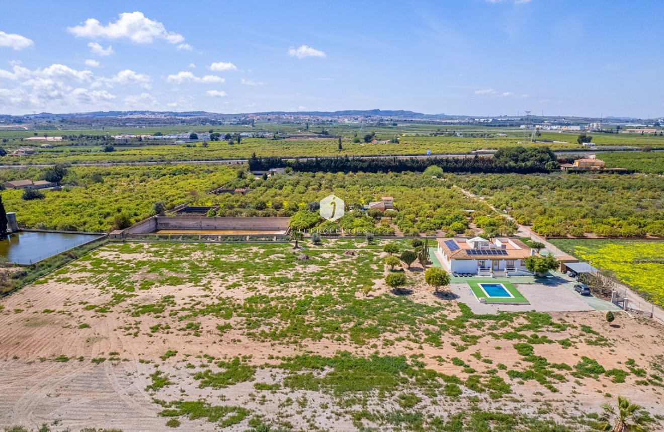 Tweedehands - Villa -
Los Montesinos - Costa Blanca