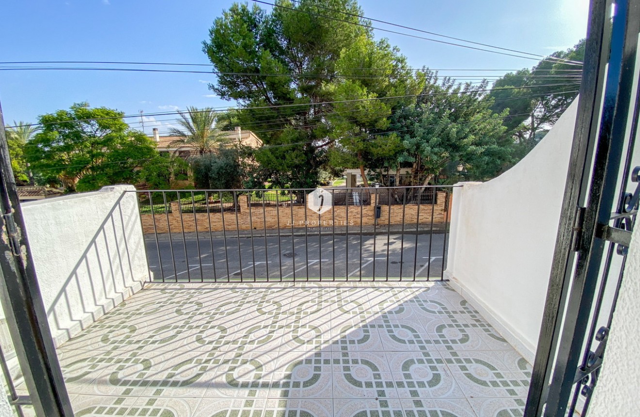 Tweedehands - Chalet -
Los Balcones - Costa Blanca