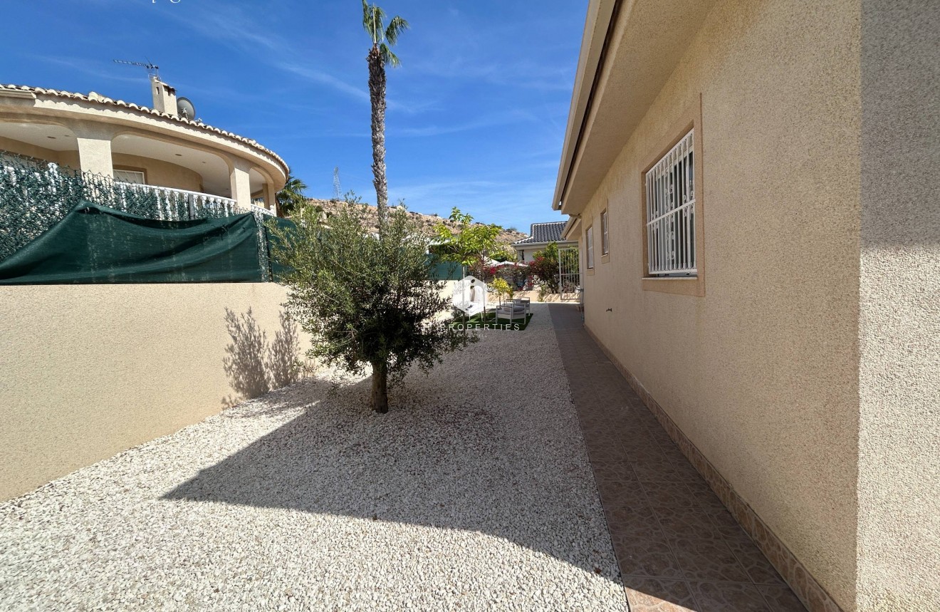 Tweedehands - Villa -
Ciudad Quesada - Benimar