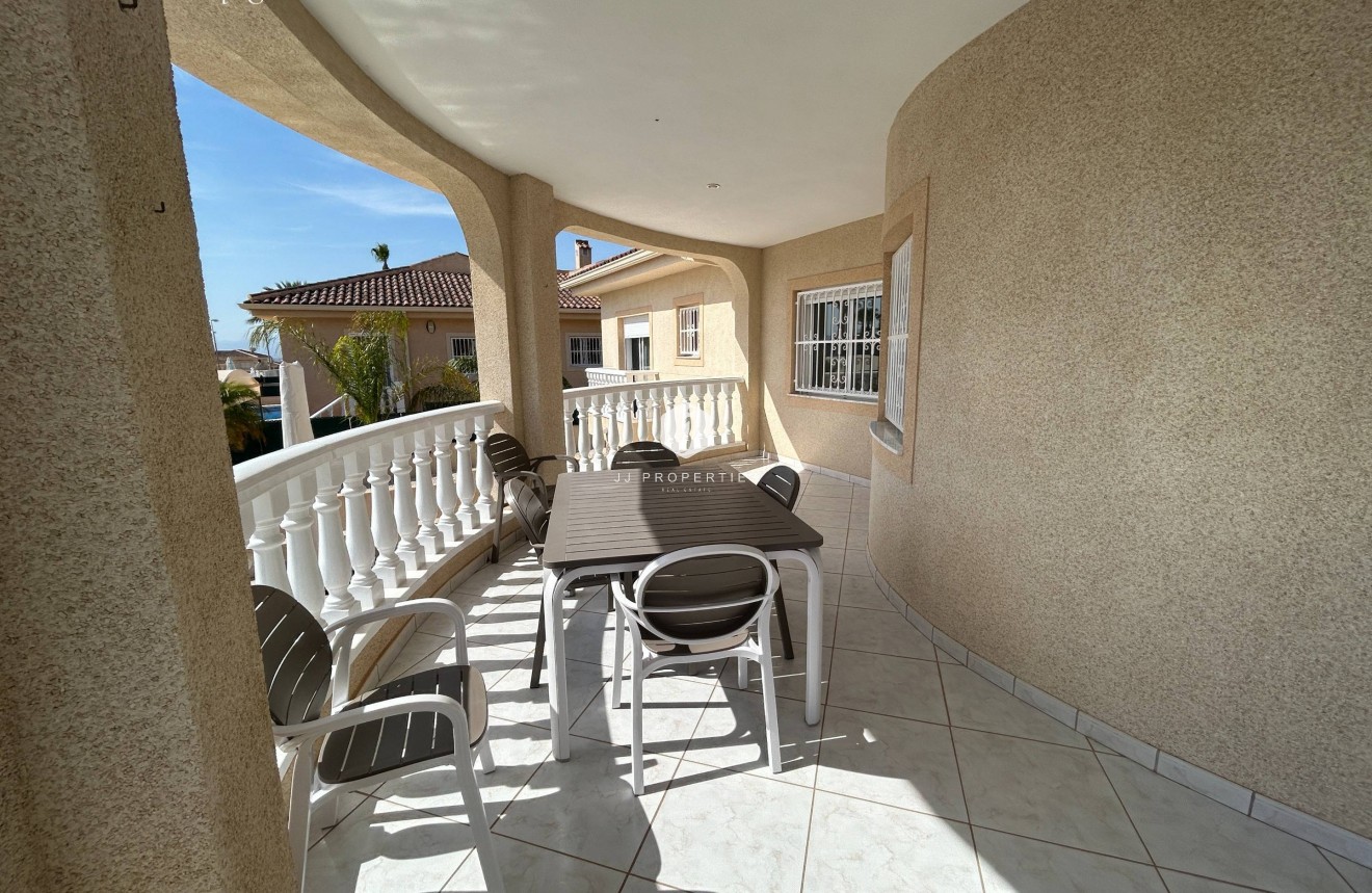 Tweedehands - Villa -
Ciudad Quesada - Benimar