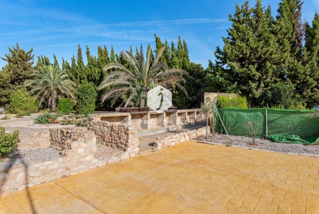 Tweedehands - Villa -
Los Montesinos - Costa Blanca