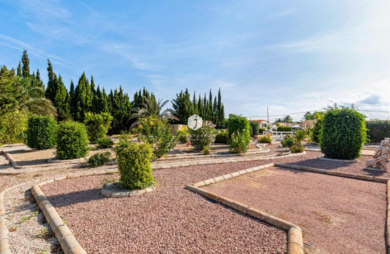 Tweedehands - Villa -
Los Montesinos - Costa Blanca