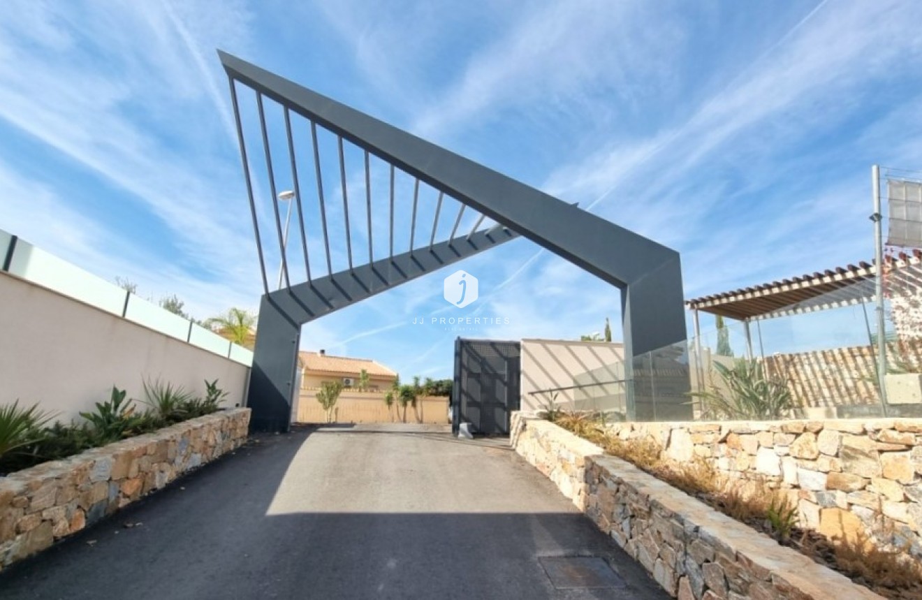 Tweedehands - Villa -
Rojales - Inland