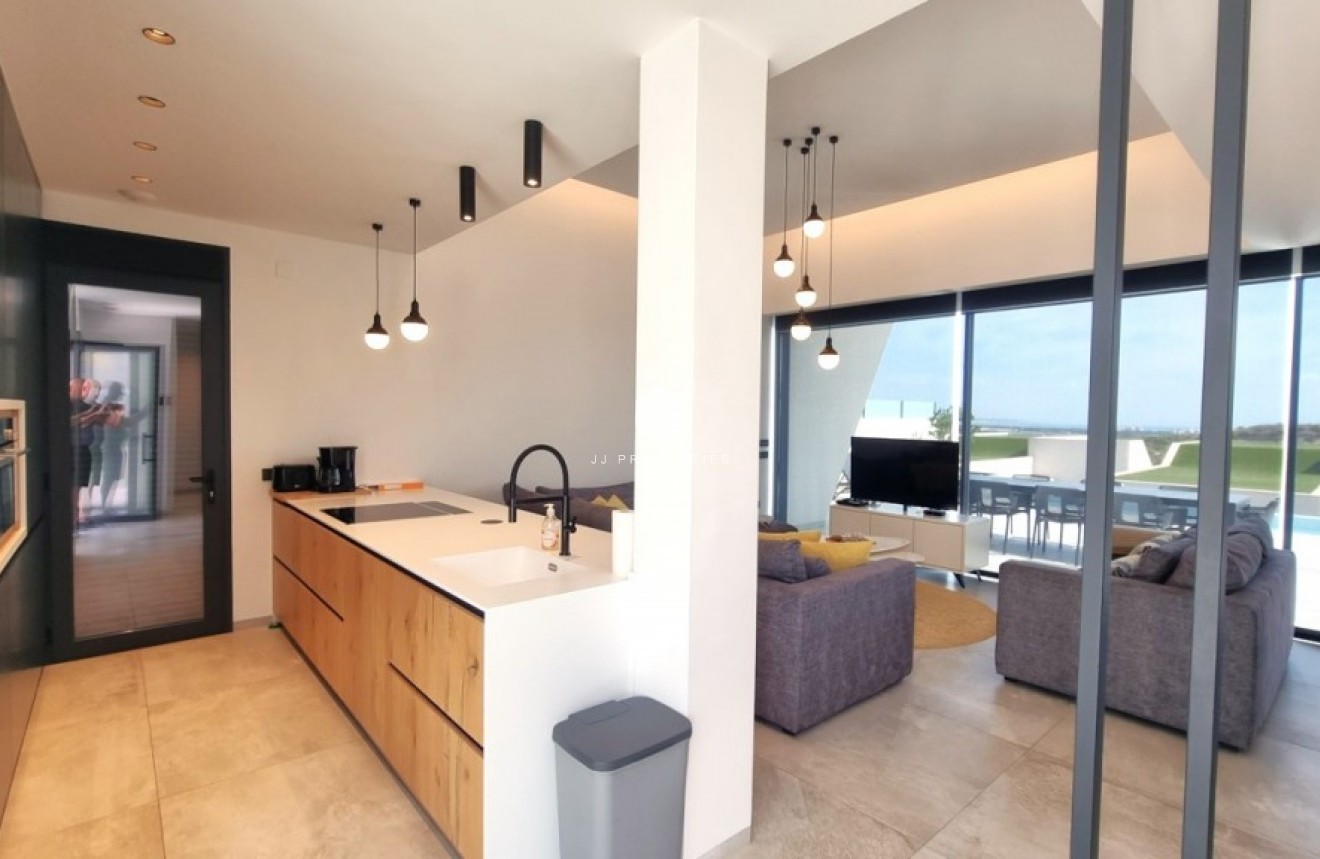 Tweedehands - Villa -
Rojales - Inland