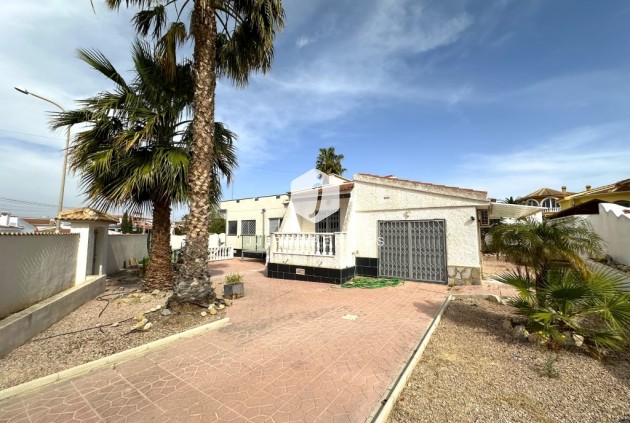 Tweedehands - Villa -
Ciudad Quesada - Costa Blanca